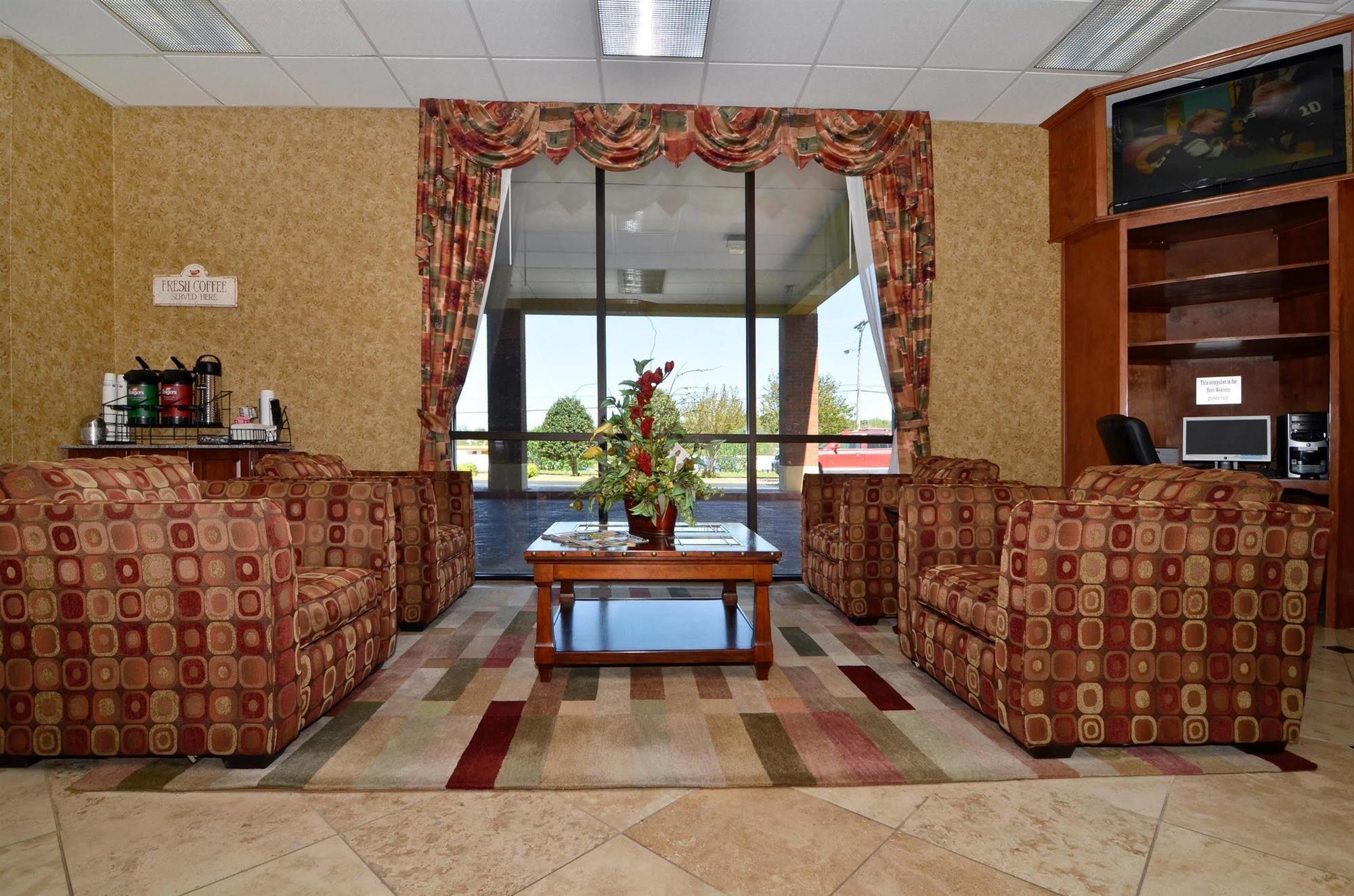 Best Western - Fayetteville Exterior photo